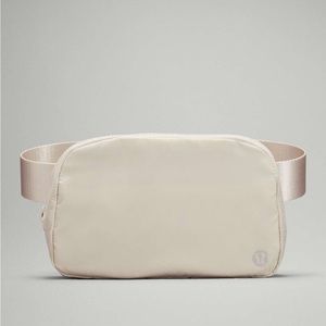 Lululemon White Opal Everywhere Belt Bag